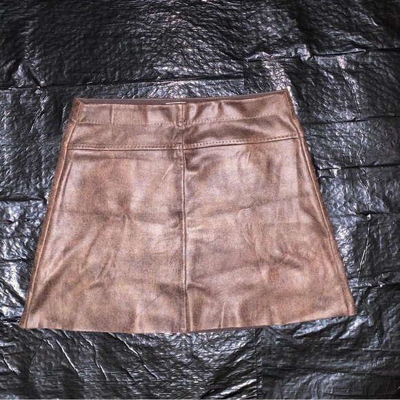 Max Studio Dresses & Skirts - Max Studio brown women’s skirt